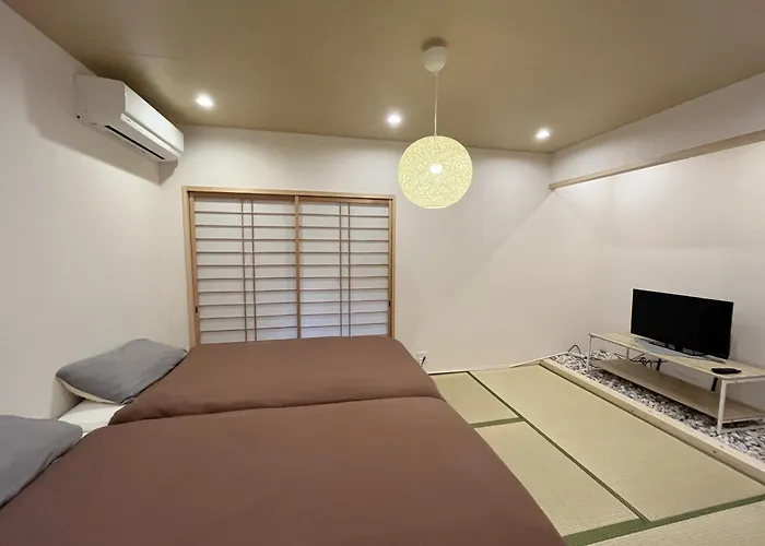 芙蓉居 日本庭園付き一戸建 【天下茶屋から徒歩8分】最大6名宿泊可能
